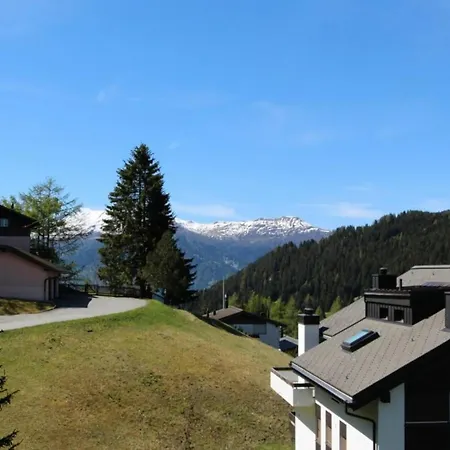 4,5-zimmer-dachgeschosswohnung Mit Ausrichtung Zur Sonne!!! Lenzerheide