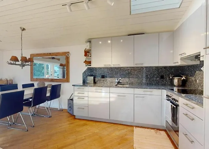 4,5-zimmer-dachgeschosswohnung Mit Ausrichtung Zur Sonne!!! Lenzerheide