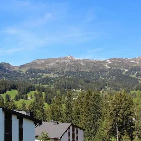 4,5-zimmer-dachgeschosswohnung Mit Ausrichtung Zur Sonne!!! Apartmán Lenzerheide