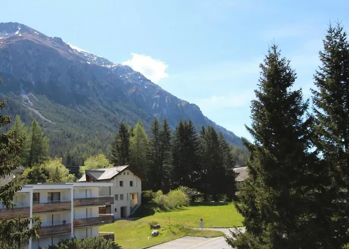 4,5-zimmer-dachgeschosswohnung Mit Ausrichtung Zur Sonne!!! Lenzerheide